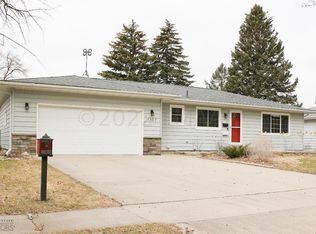 1307 19th 1/2 St S, Moorhead, MN 56560