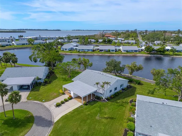 9428 Concord Cir, Bradenton, FL 34210