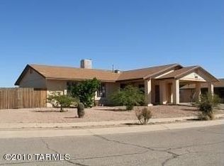 6211 S Hopdown Ln, Tucson, AZ 85746