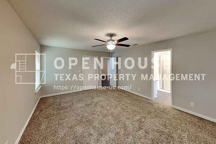 1523 Warwick Dr — Photo 8