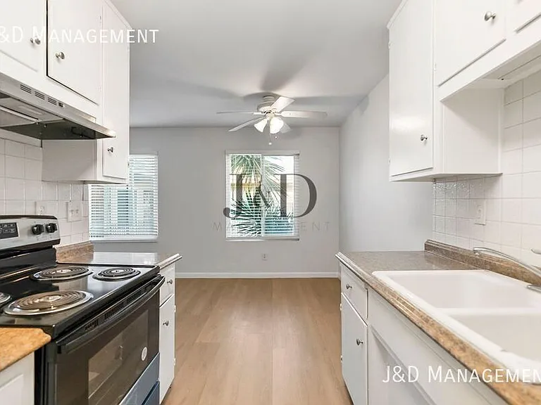 DEL612 — Photo 37
