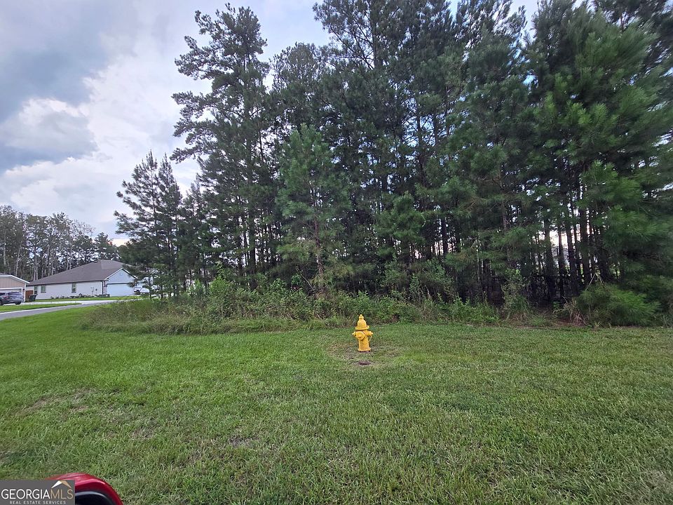 1st image of 139 Breakwater Loop