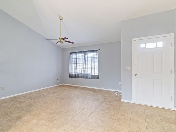 4th image of 1208 Greenlea Dr