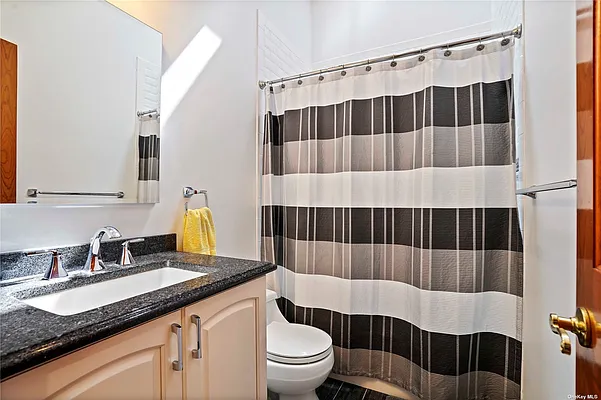 Sold by Century 21 Amiable Realty Group II Inc | media 68