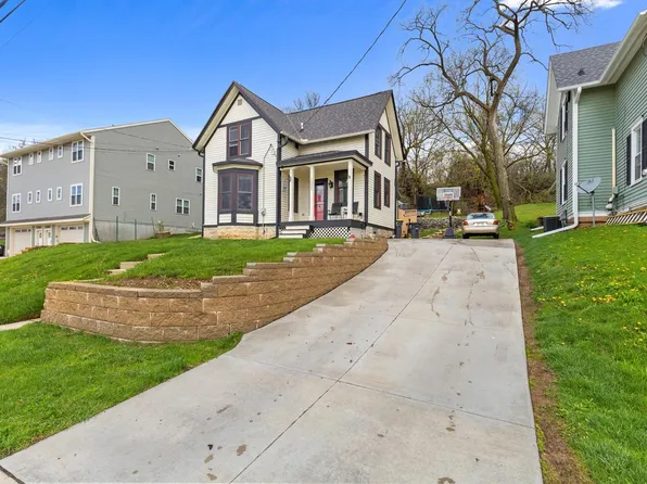 1232 East North STREET, Waukesha, WI 53188