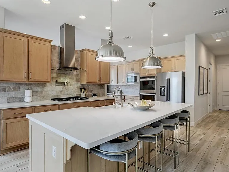 249 Townes Ct — Photo 8