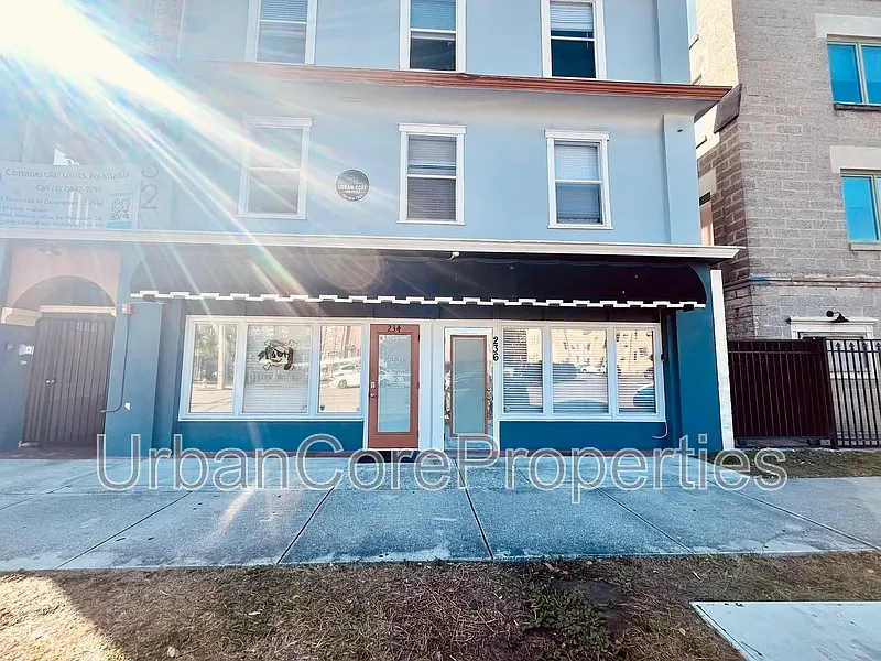 1 bed, 1.0 bath, 415 sqft, $1,645 — Photo 2