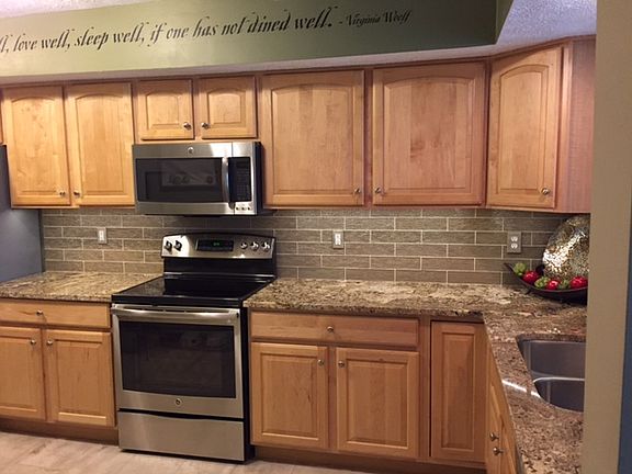 3rd image of 4108 Eastvillage Dr