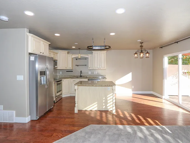 2088 S Orchard Dr — Photo 7