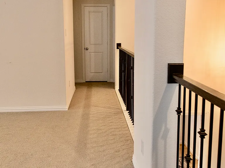 1725 Friendship Ln — Photo 23