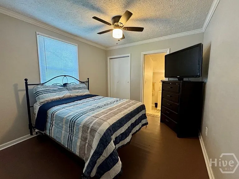 206 Turnberry St — Photo 10