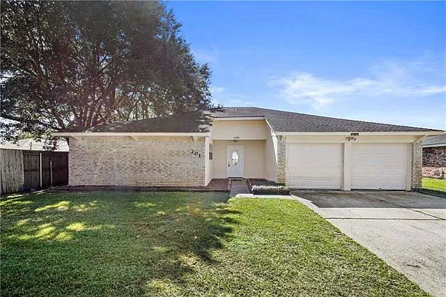 201 Meredith Dr