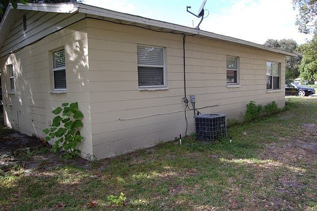 2nd image of 16 SE 3rd St