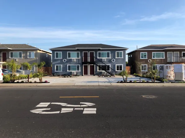916 O St, Lathrop, CA 95330