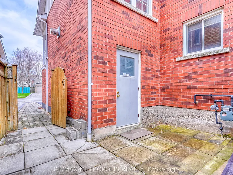 56 Hibbins Ave #BASEMENT — Photo 3