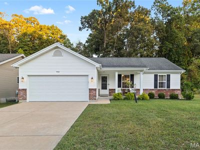 944 San Luis Dr, Fenton, MO, 63026