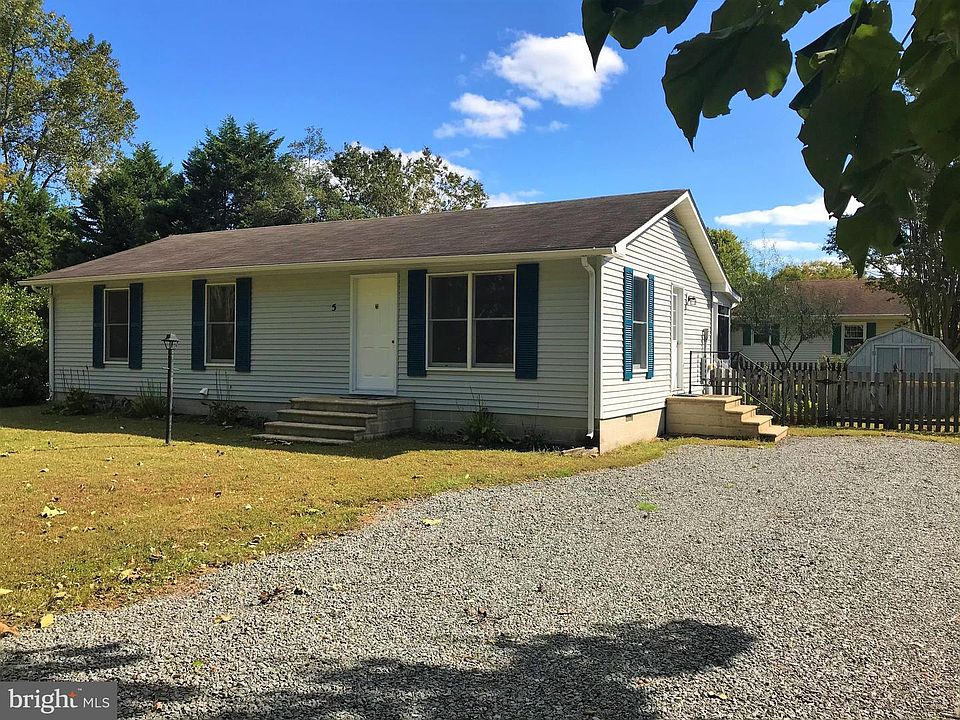 1st image of 5 Meadow Ln