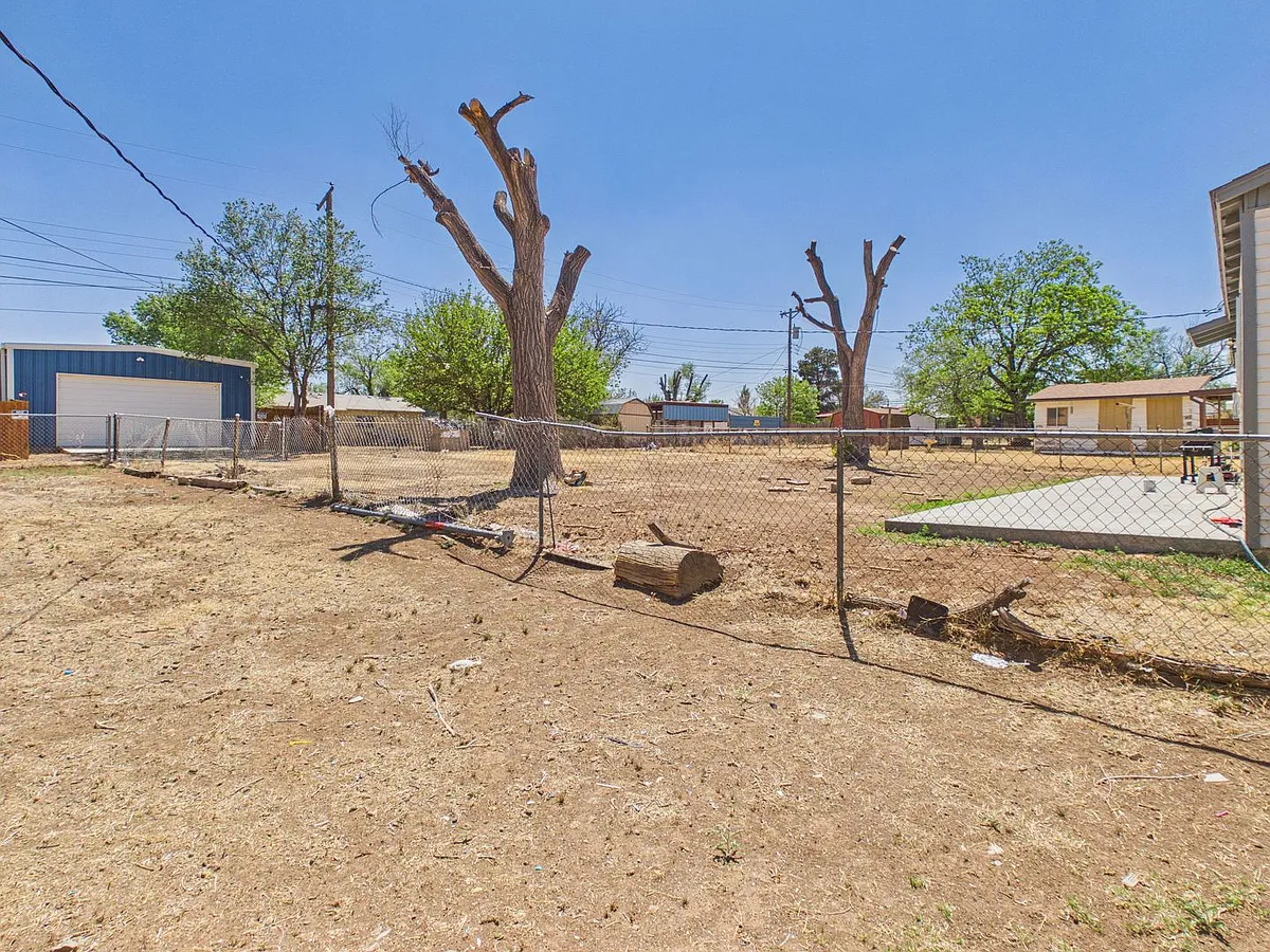 Building Photo - 3810 Mesa Verde Dr