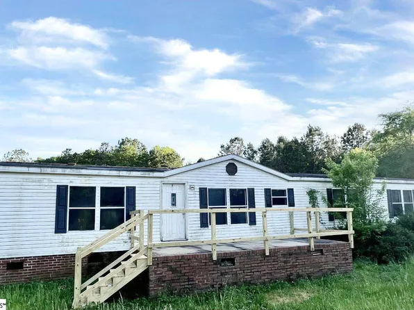 231 Duncan Creek Church Rd, Clinton, SC 29325