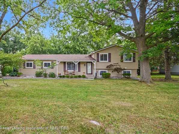 3646 Dill Dr, Waterford, MI 48329