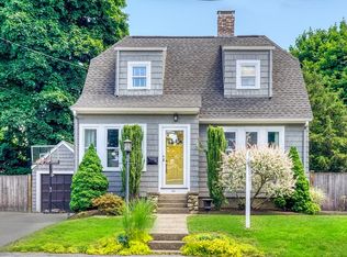 166 Lakeshore Dr, Westwood, MA 02090