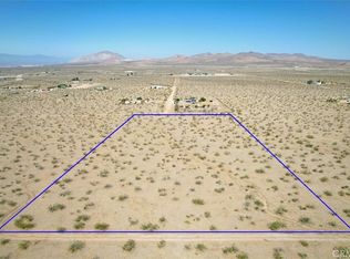 4 Navajo Rd, Apple Valley, CA 92307