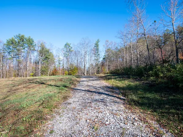 2366 Middletown Road, Londonderry, VT 05148