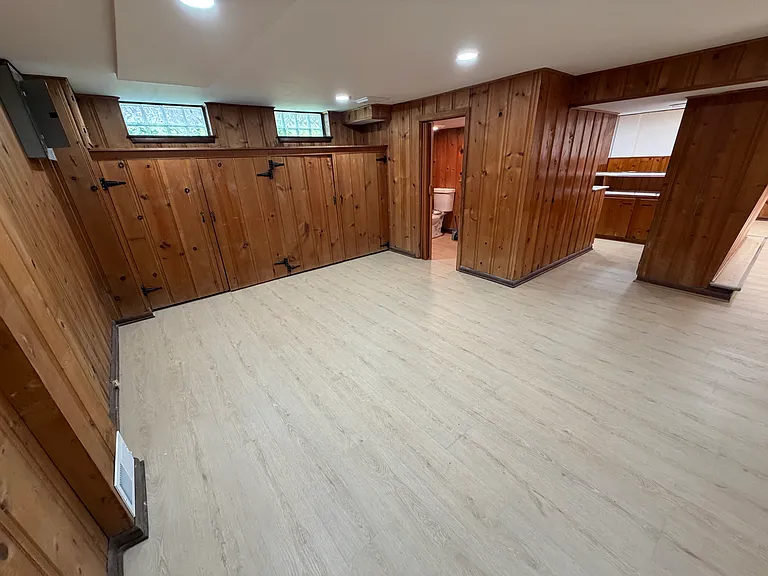 21830 Kipling Ave — Photo 33