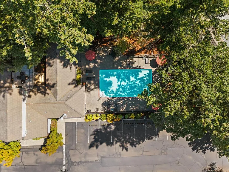 4000 Carman Dr #G108 — Photo 30