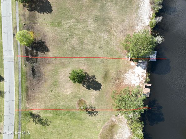 414 Bay Tree Drive, Harrells, NC 28444