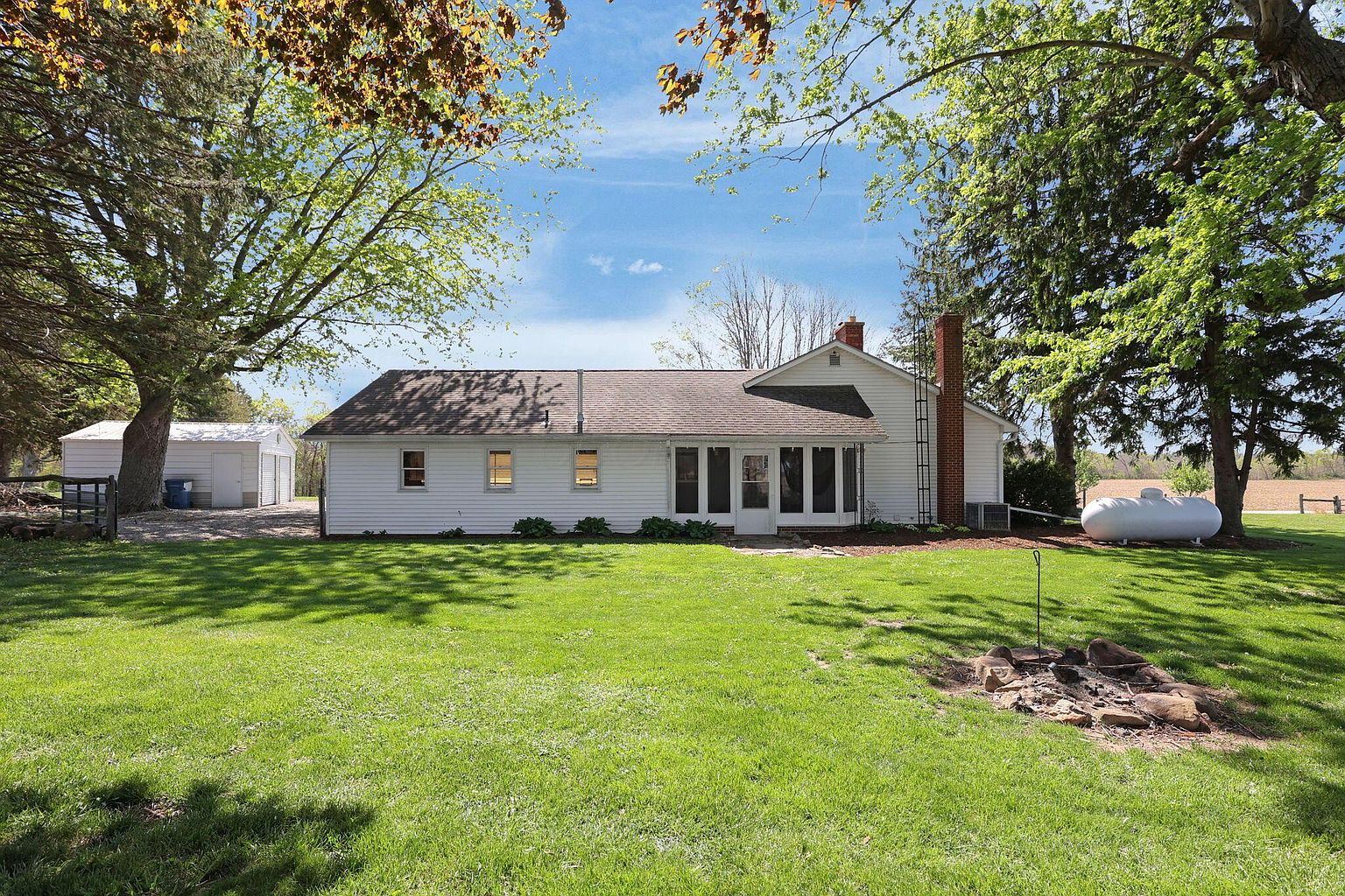 Listing photo 3 for 358 County Road 24