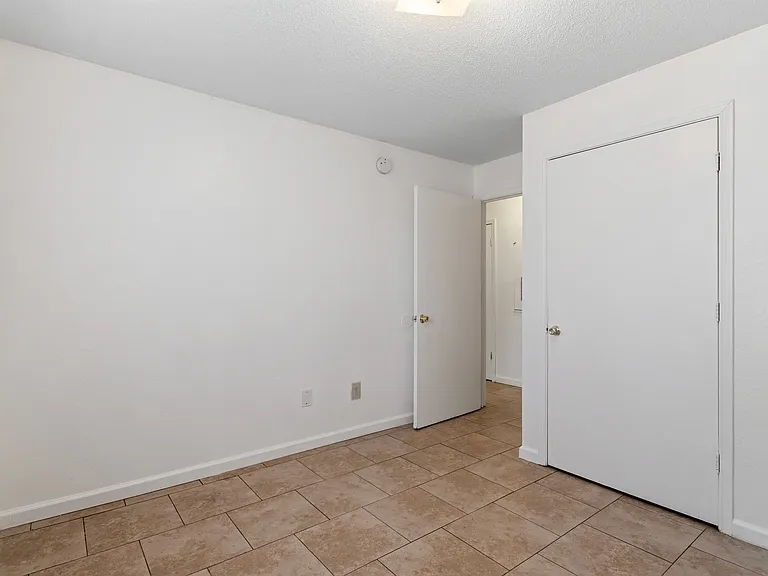 359 E McLemore Ave #103 — Photo 5