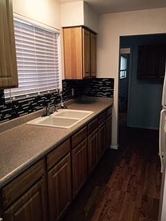 4th image of 12425 Grand Ave NE