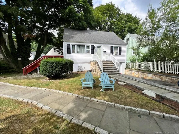 12 Glasser Street, Norwalk, CT 06854