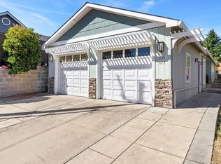 1173 Valley View Dr, Medford, OR