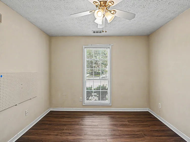 3268 Crossfield Way — Photo 16