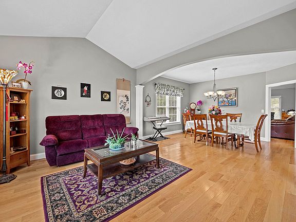 5th image of 7007 N Bradford Pl