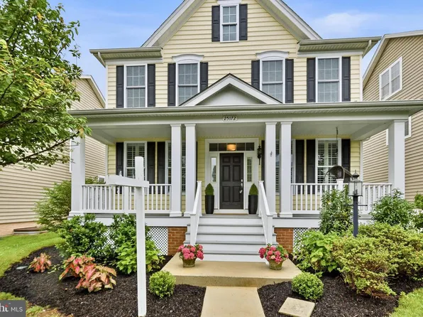25172 Riding Center Dr, Chantilly, VA 20152