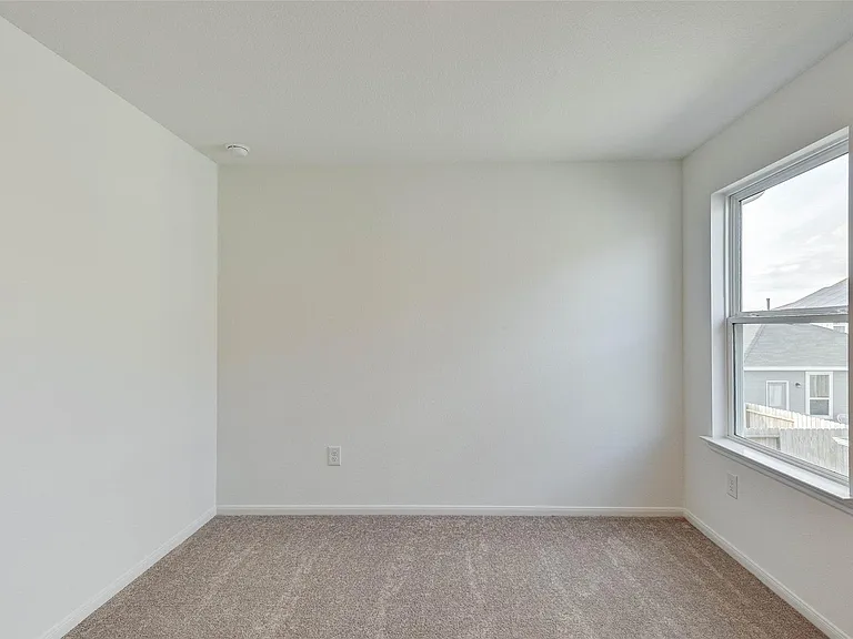 25821 Hedgerow Dr — Photo 40
