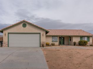 16133 Pauhaska Rd, Apple Valley, CA 92307