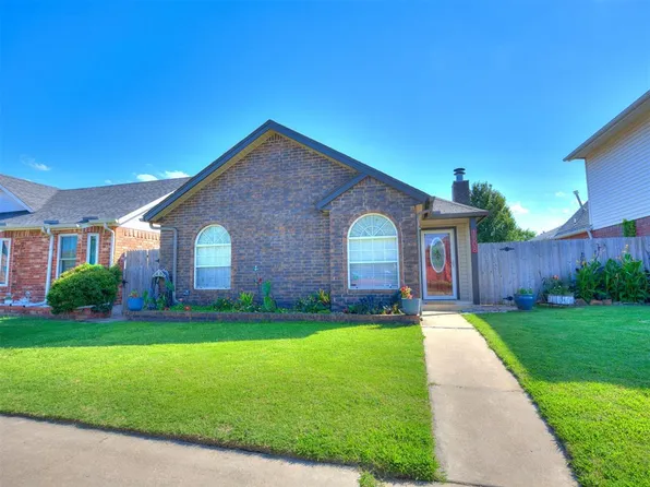 1508 Westmore Dr, Moore, OK 73170