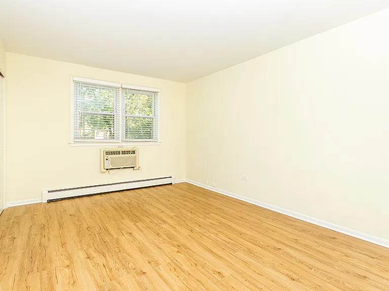 315 N Maple — Photo 41