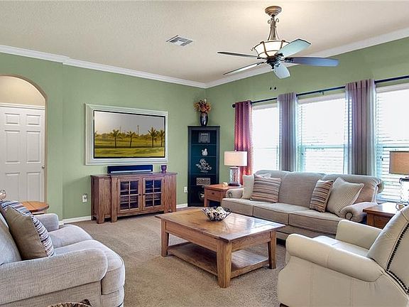 3rd image of 14806 Fells Ln