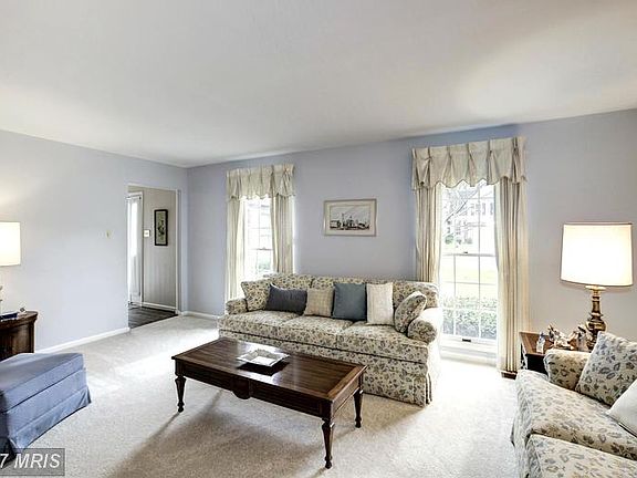 4th image of 502 Nightingale Ct