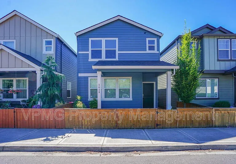 2620 NE 117th Pl — Photo 2