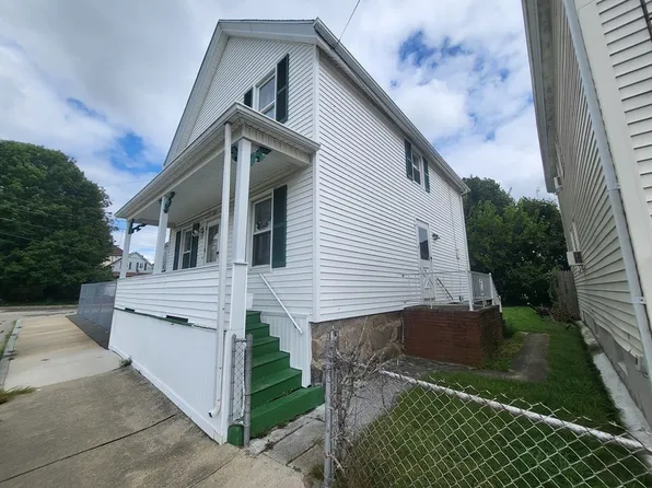 12 Oneko Ln, New Bedford, MA 02746