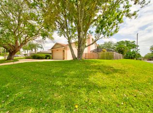 3202 Nottingham Ln, Cocoa, FL 32926