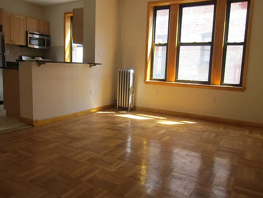 Rented by Realty 2000 Corp | media 16