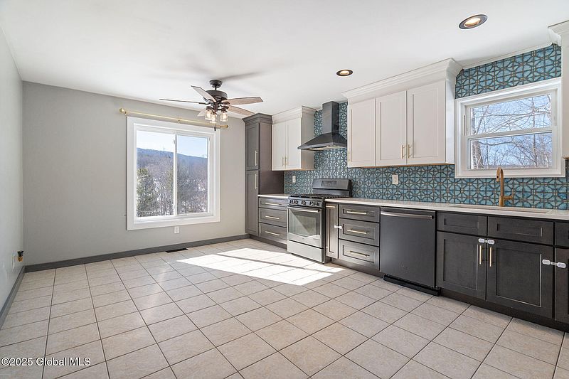 5th image of 902 Muselbeck Road