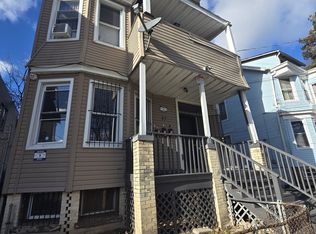 83 22nd St #A1, Irvington, NJ 07111